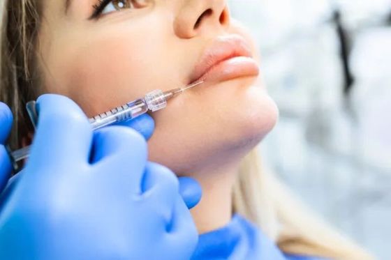 Trải nghiệm hoàn hảo với HYDROIAM Kiss Lip Augmentation RED LIP Hyaluronic Acid Gel với B12